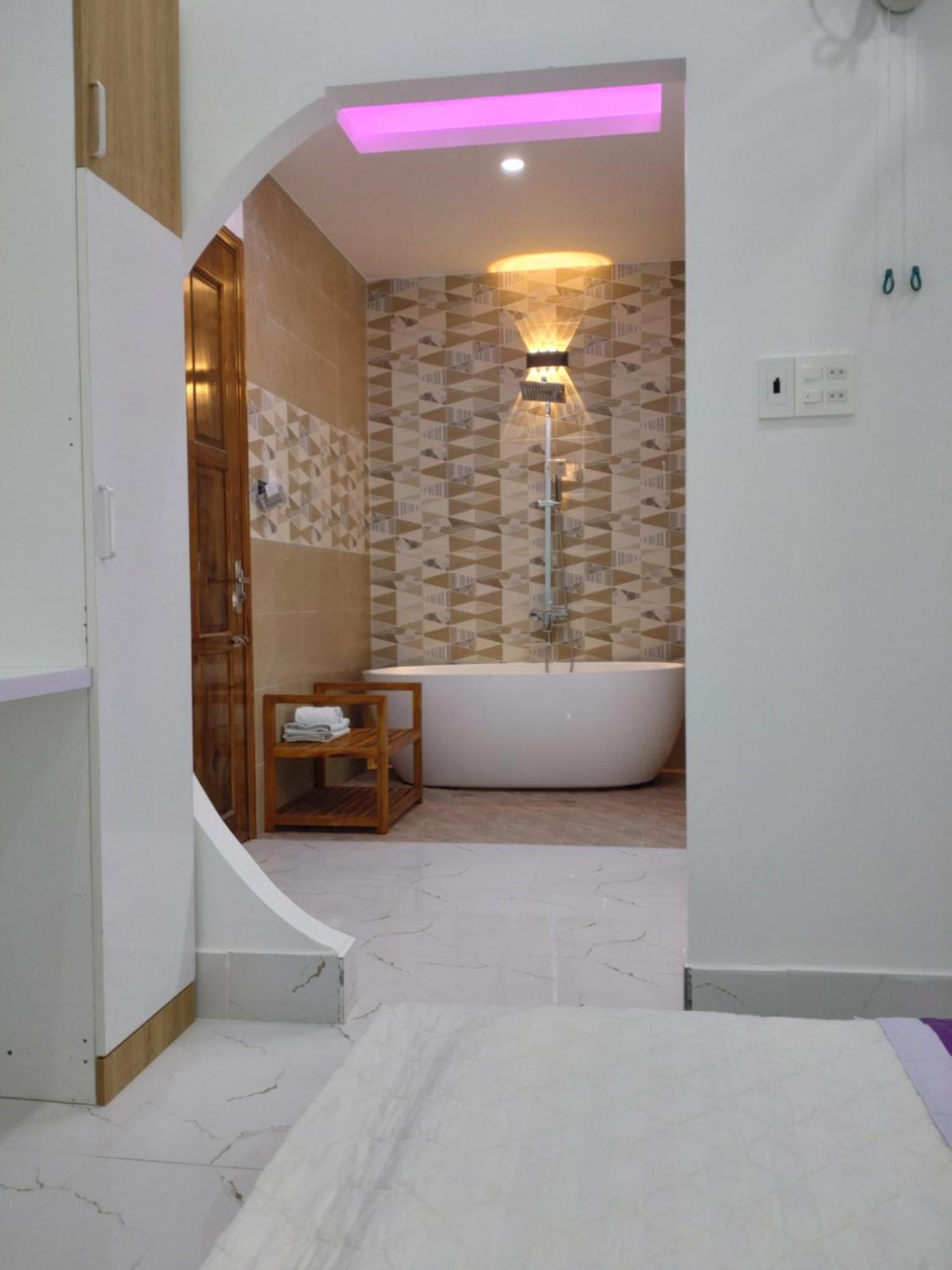 Lavender Tan Thanh Hotel Mini Resort Cong Thanh Экстерьер фото